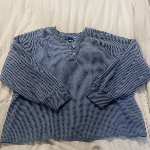 Two Pack Old Navy Thermals - Picture 2 of 7